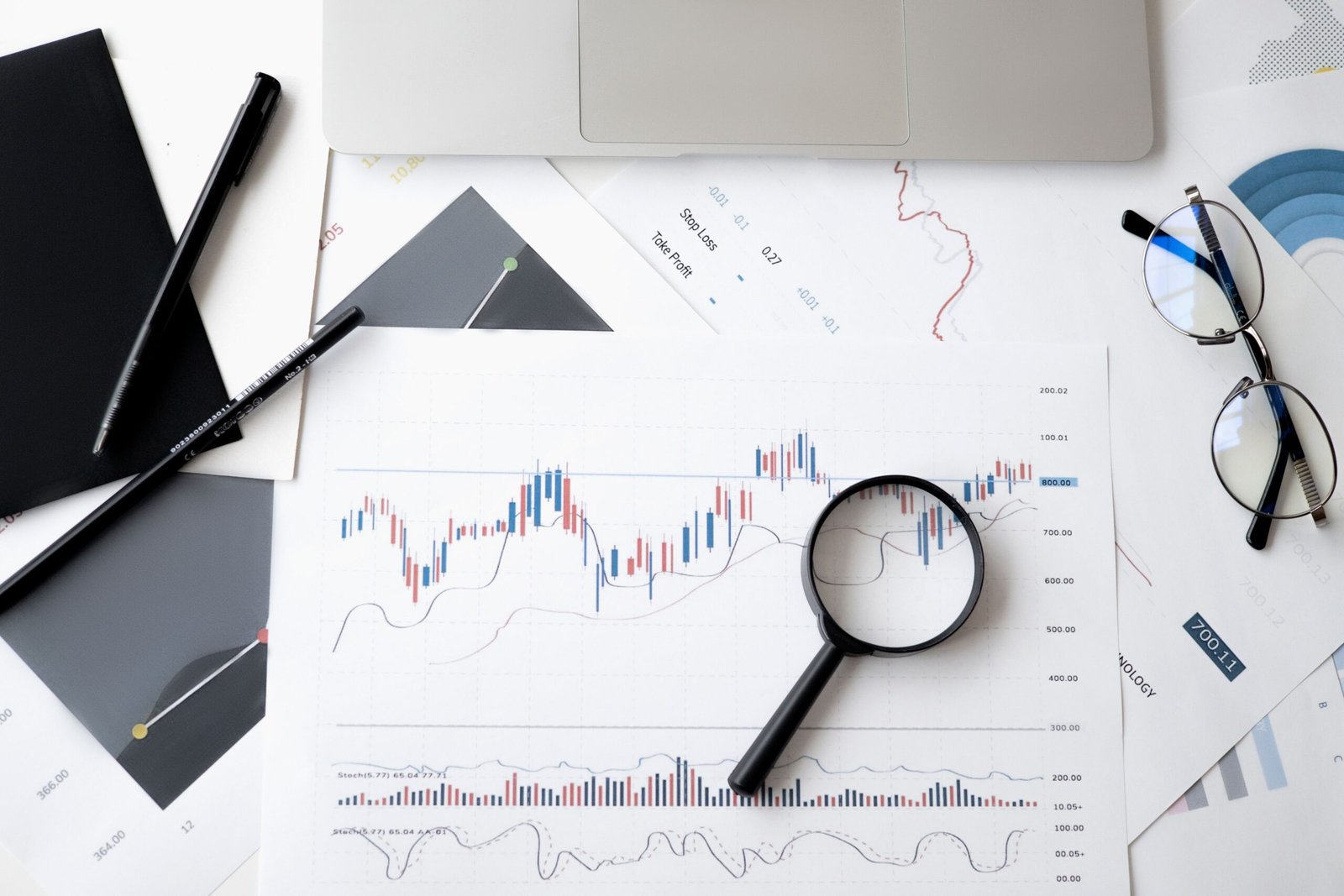 Compound growth over time when investing rather than saving