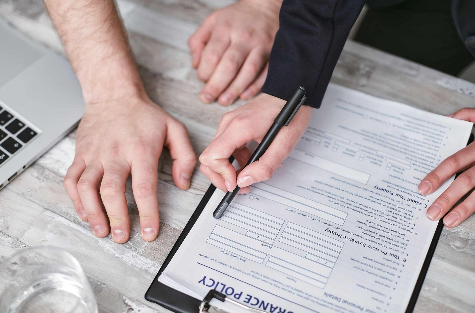 Comparing the cost of term life insurance and whole life insurance premiums