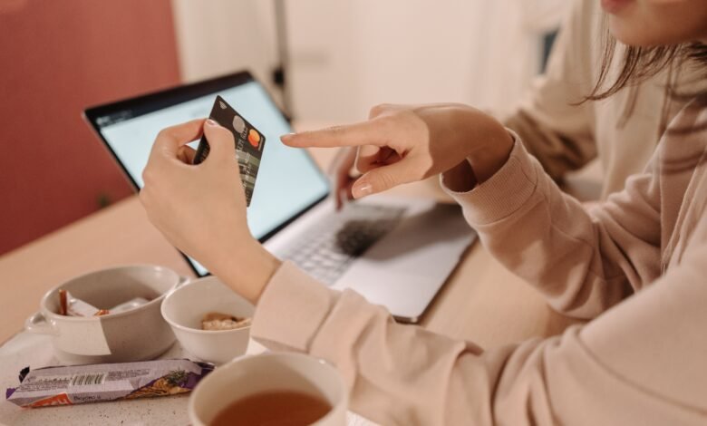 Deciding whether to cancel a credit card and what happens to the points